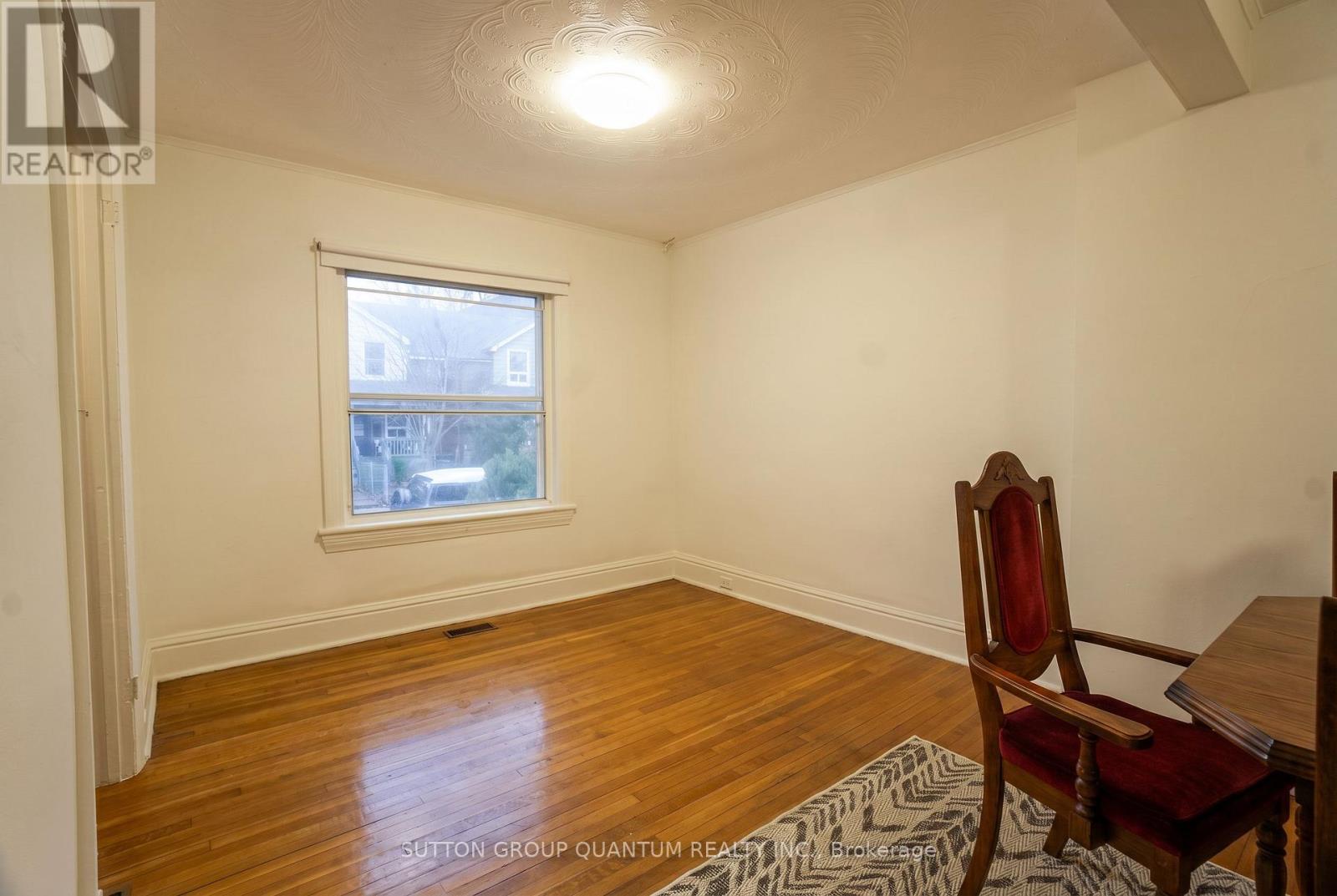 28 Silver Avenue, Toronto, Ontario  M6R 1X8 - Photo 6 - W13022018