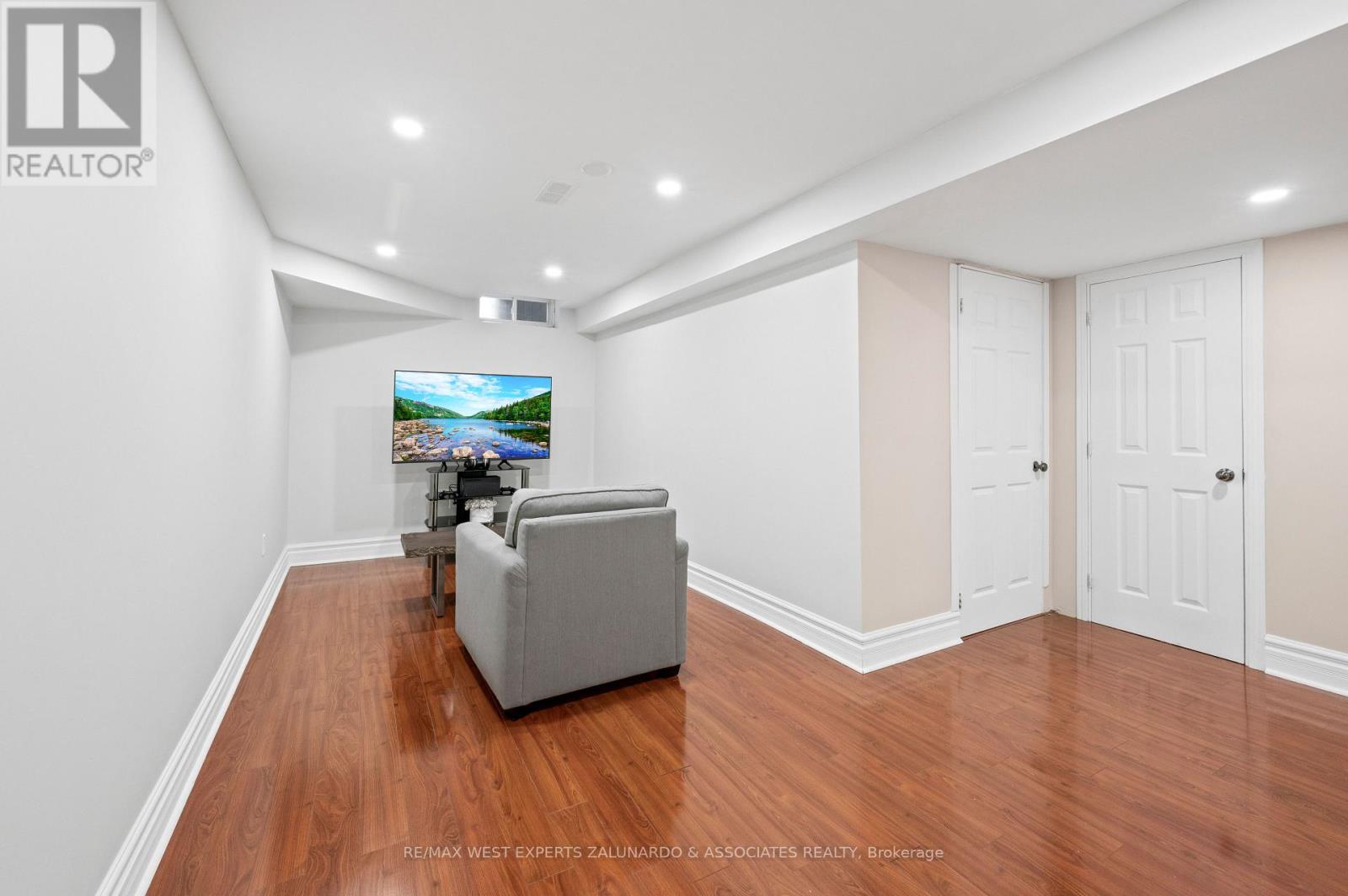 24 Manorwood Court, Caledon, Ontario  L7E 2S9 - Photo 36 - W13022026