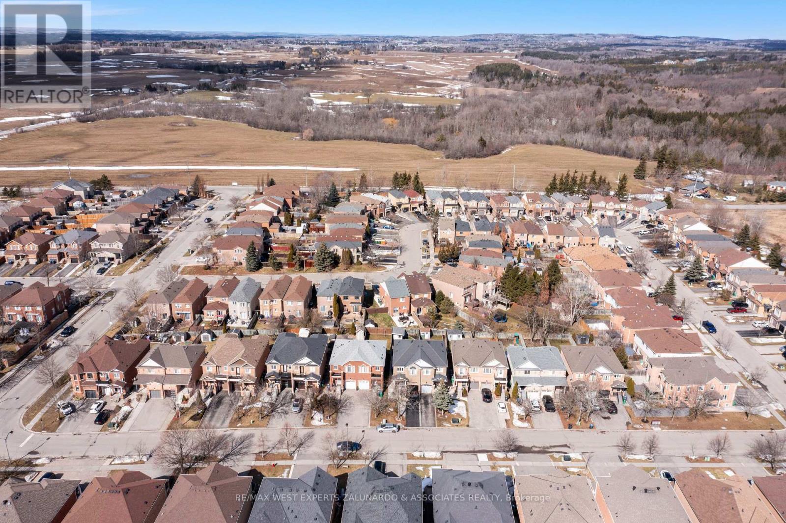 24 Manorwood Court, Caledon, Ontario  L7E 2S9 - Photo 47 - W13022026