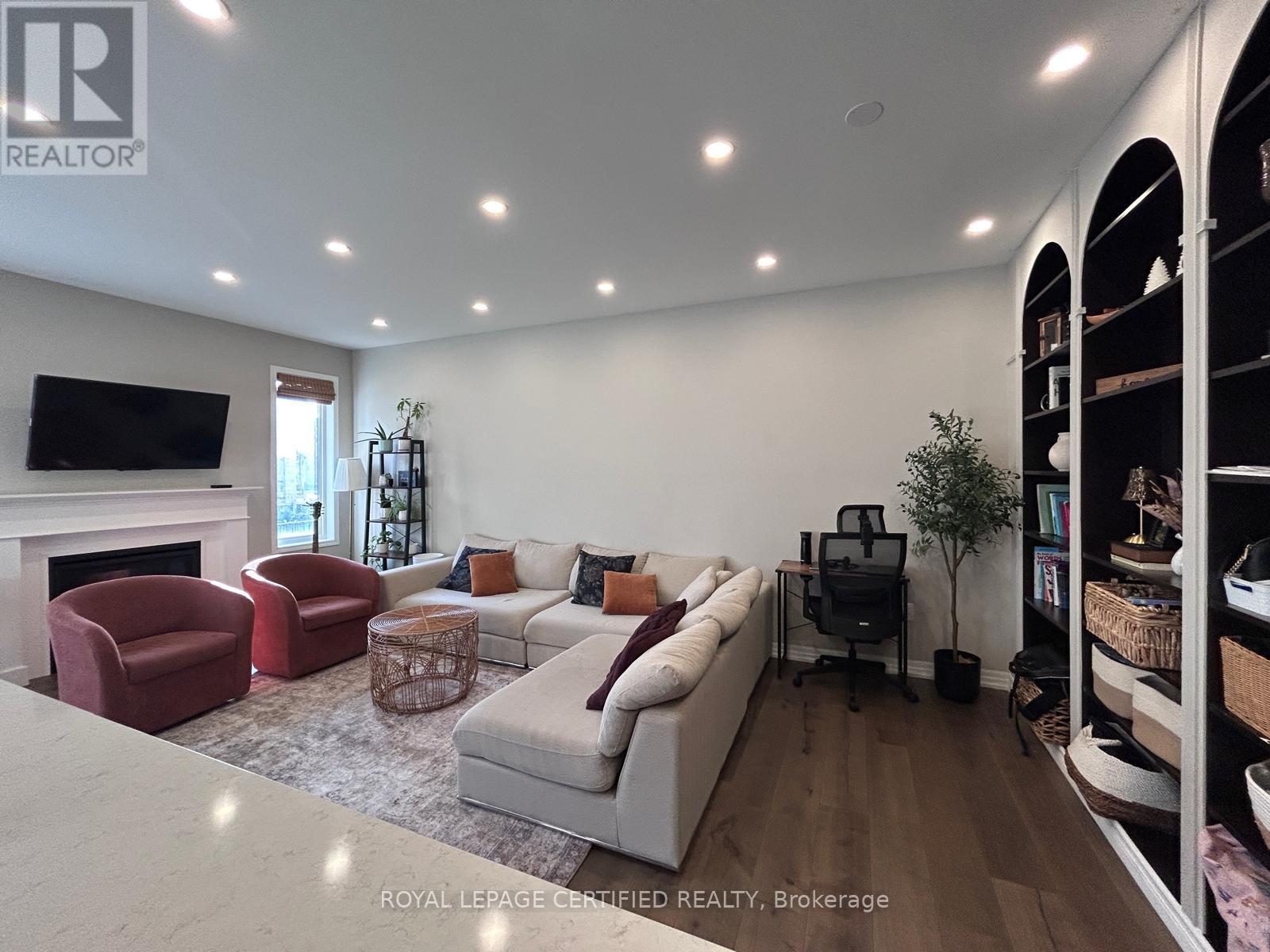 3492 Vernon Powell Drive, Oakville, Ontario  L6H 0X8 - Photo 1 - W13022050