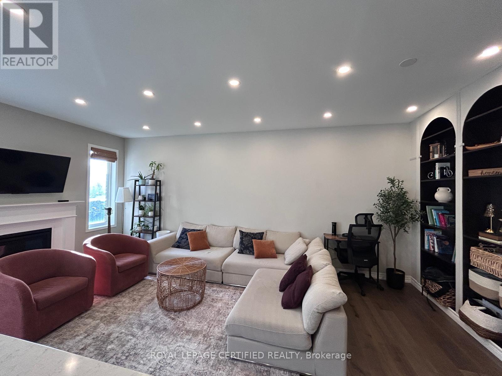 3492 Vernon Powell Drive, Oakville, Ontario  L6H 0X8 - Photo 11 - W13022050