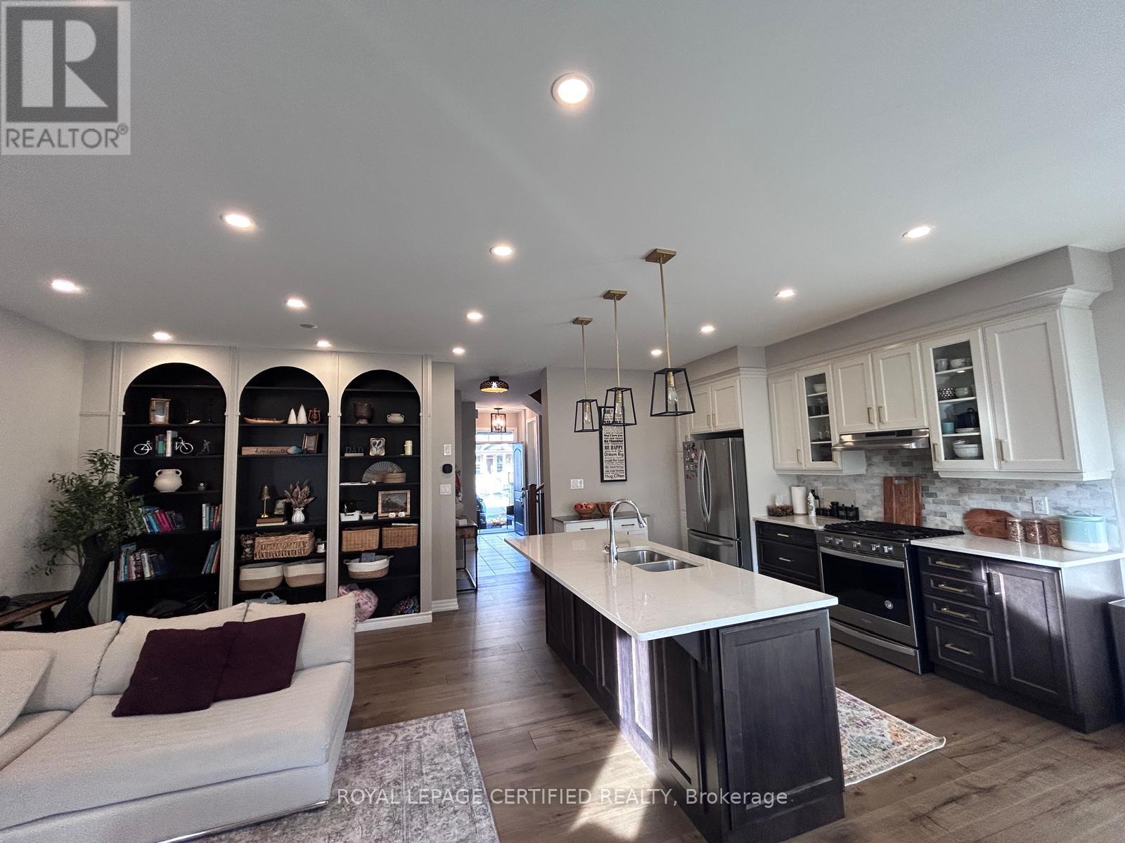 3492 Vernon Powell Drive, Oakville, Ontario  L6H 0X8 - Photo 14 - W13022050