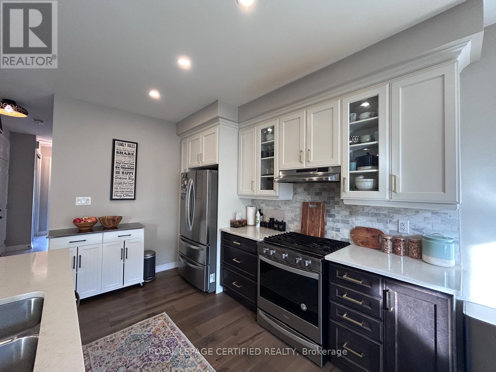 3492 Vernon Powell Drive, Oakville, Ontario  L6H 0X8 - Photo 15 - W13022050