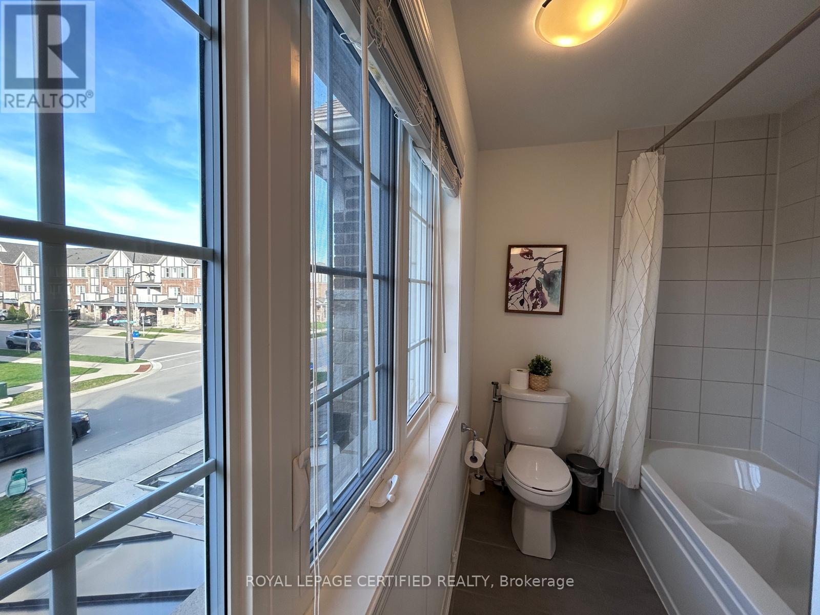 3492 Vernon Powell Drive, Oakville, Ontario  L6H 0X8 - Photo 23 - W13022050