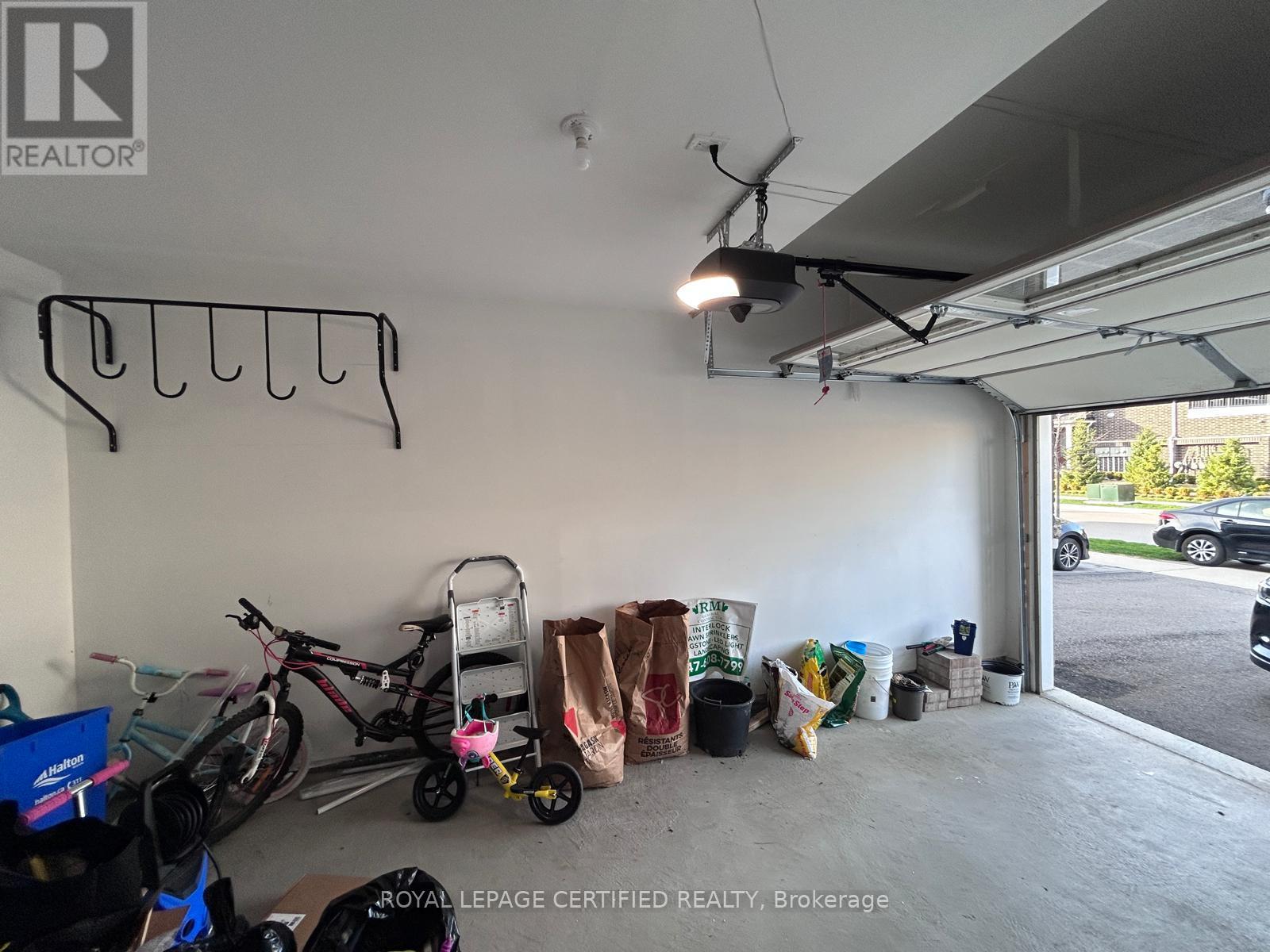 3492 Vernon Powell Drive, Oakville, Ontario  L6H 0X8 - Photo 29 - W13022050