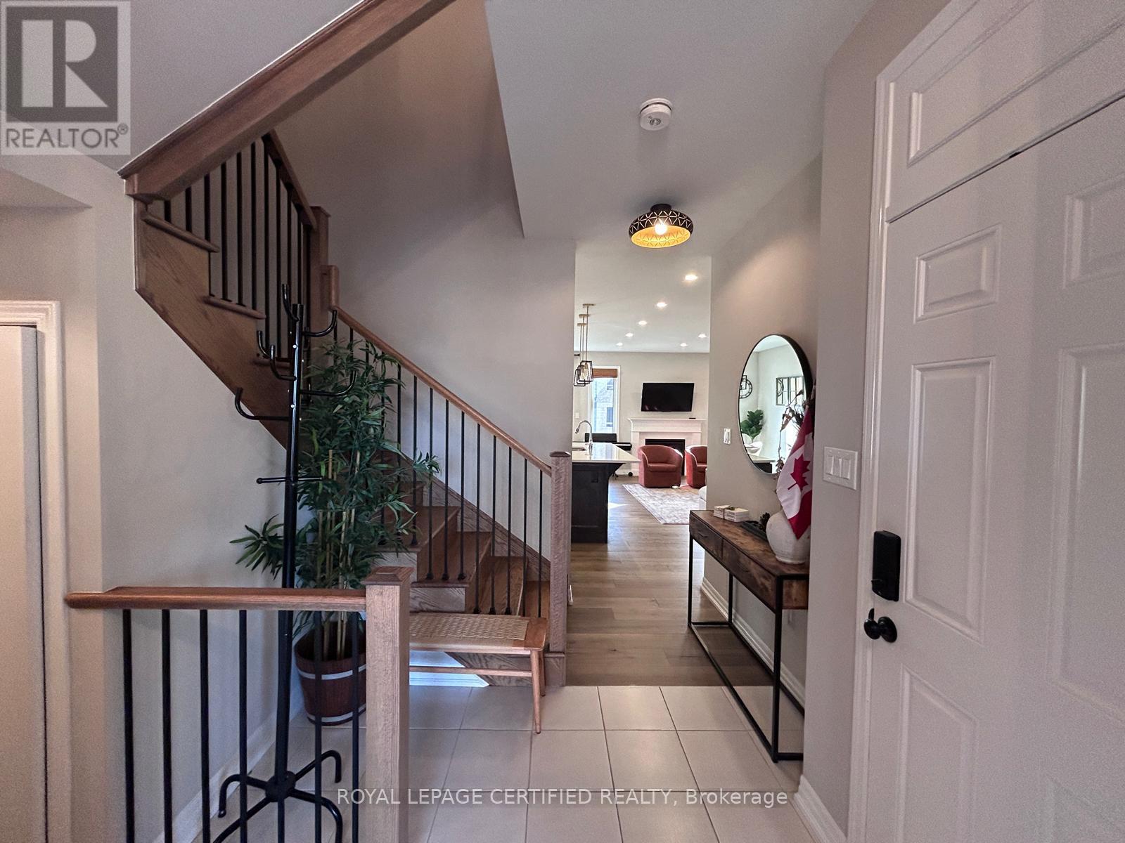 3492 Vernon Powell Drive, Oakville, Ontario  L6H 0X8 - Photo 5 - W13022050