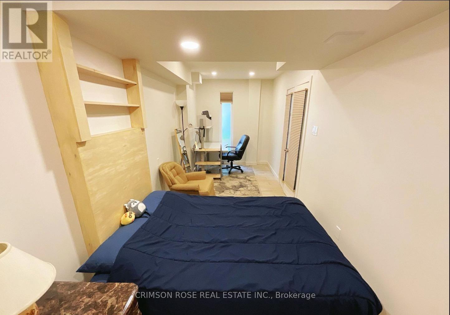 Main Fl - 30 Orsett Street, Oakville, Ontario  L6H 2N9 - Photo 11 - W13022052