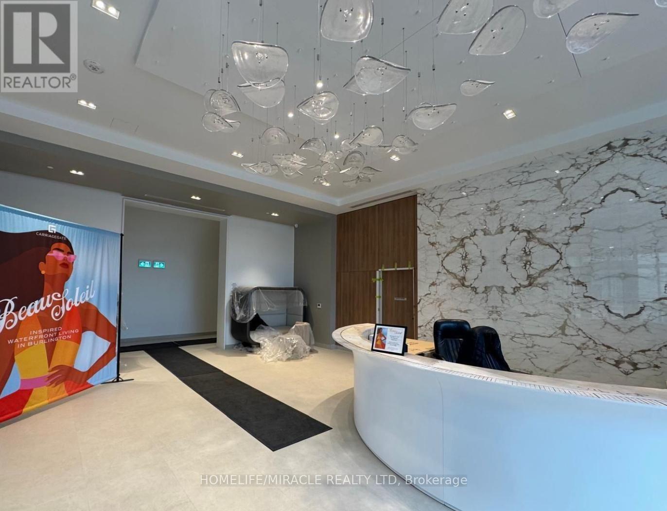 413 - 2075 Lakeshore Road, Burlington, Ontario  L7R 1E2 - Photo 2 - W13022066