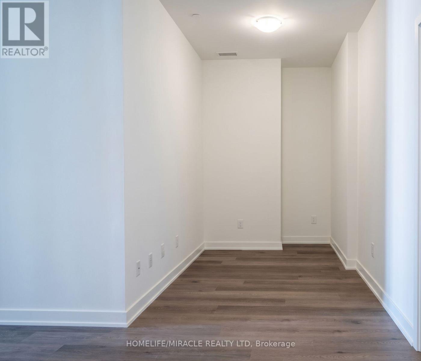 413 - 2075 Lakeshore Road, Burlington, Ontario  L7R 1E2 - Photo 6 - W13022066