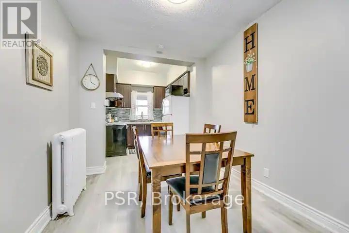 Apt 2 (3rd Fl) - 1051 Bloor Street, Toronto, Ontario  M6H 1M4 - Photo 6 - W13022086