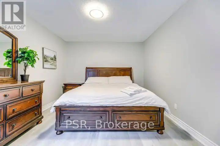 Apt 2 (3rd Fl) - 1051 Bloor Street, Toronto, Ontario  M6H 1M4 - Photo 9 - W13022086