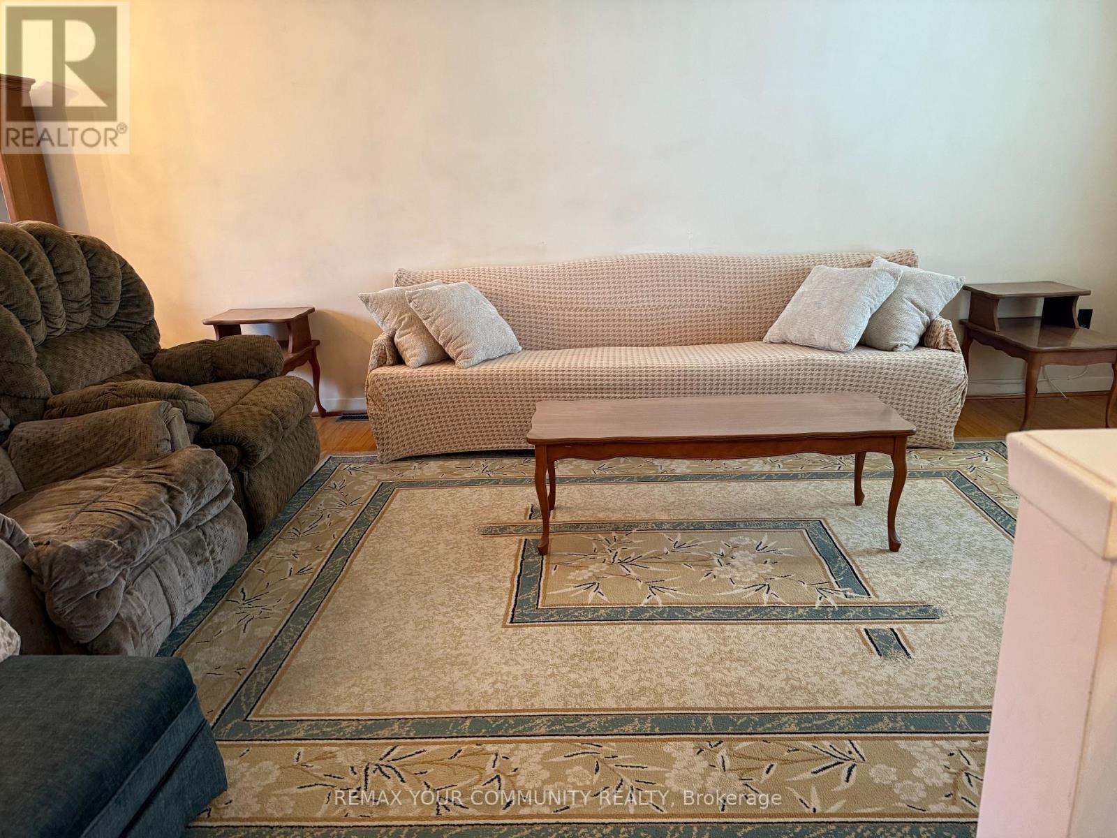 Upper - 300 Driftwood Avenue, Toronto, Ontario  M3N 2P1 - Photo 28 - W13022110