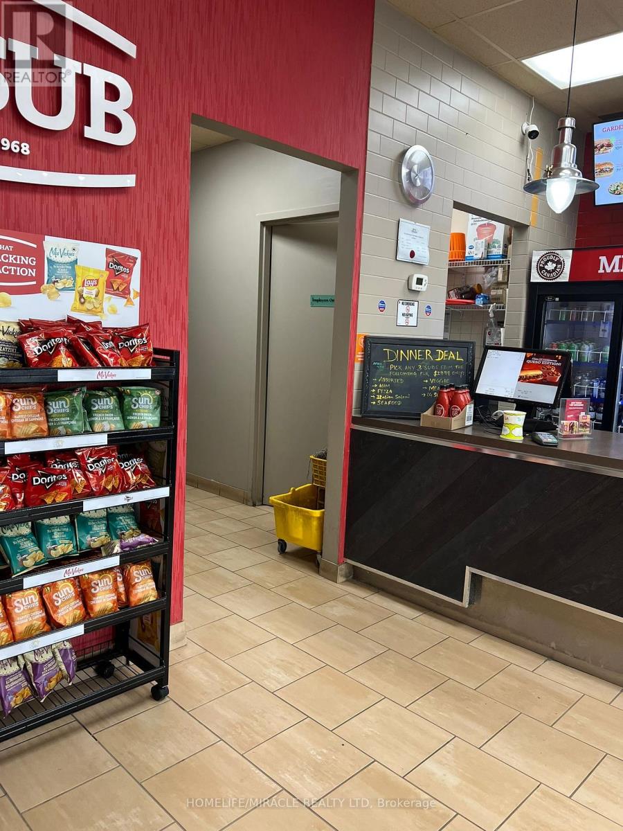 75 Alder Street, Orangeville, Ontario  L9W 5A9 - Photo 4 - W13022142