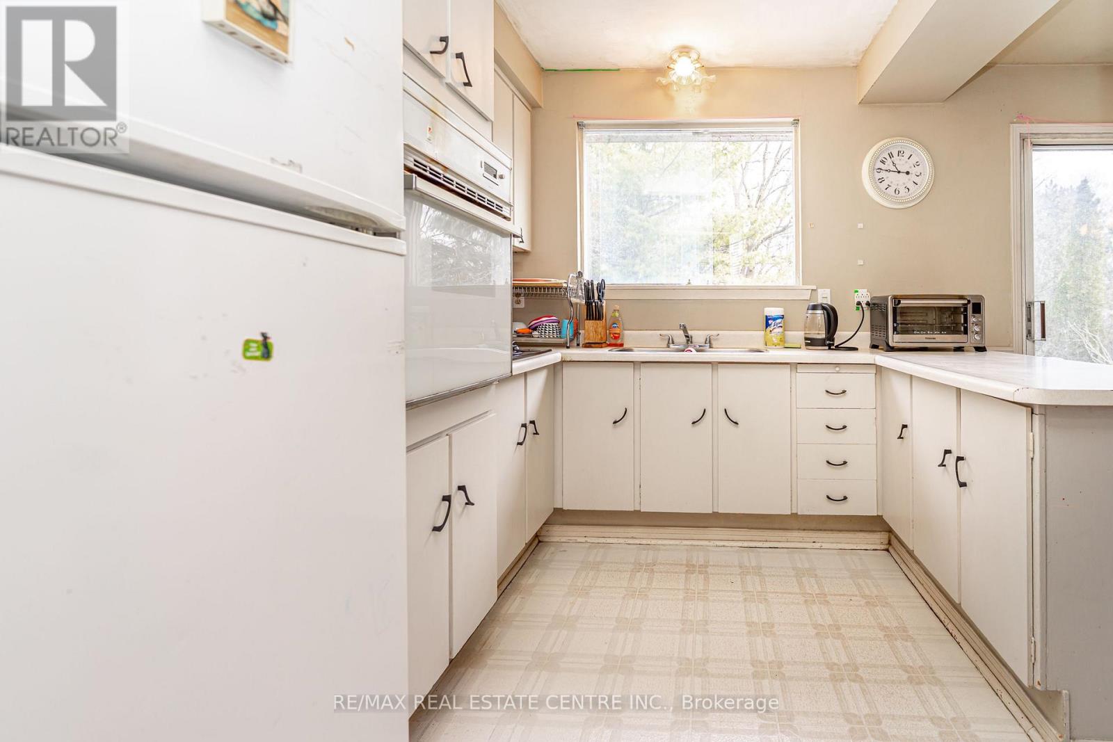 28 Cavendish Crescent, Brampton, Ontario  L6T 1Z4 - Photo 13 - W13022152