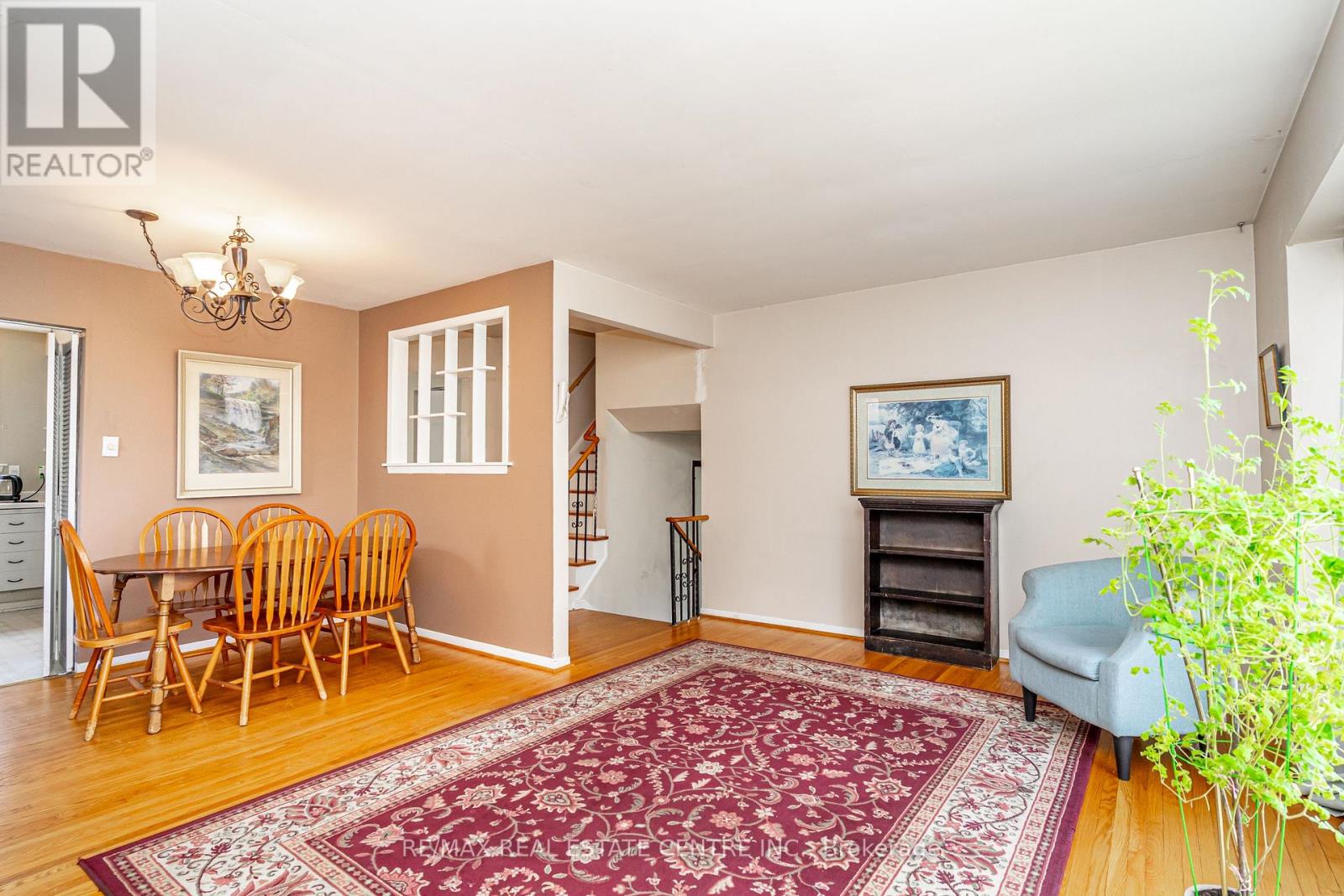 28 Cavendish Crescent, Brampton, Ontario  L6T 1Z4 - Photo 9 - W13022152