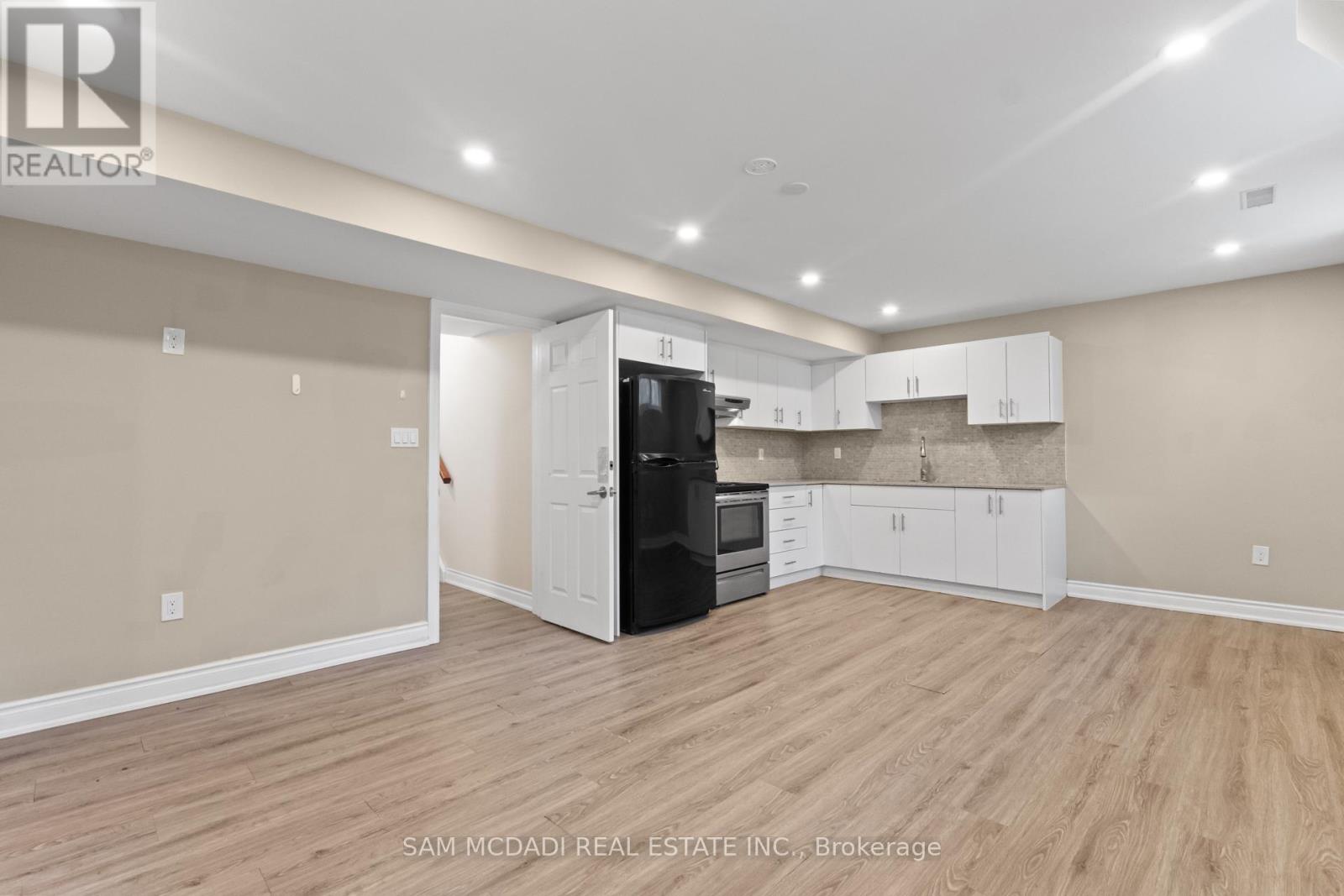 1821 Christopher Road, Mississauga, Ontario  L5J 2K7 - Photo 7 - W13022162