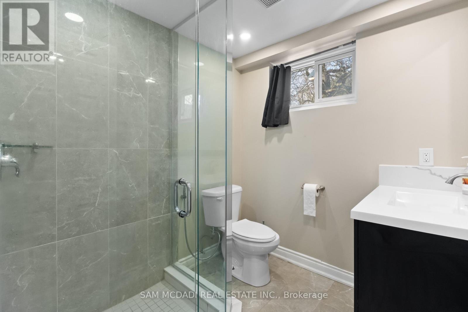 1821 Christopher Road, Mississauga, Ontario  L5J 2K7 - Photo 9 - W13022162