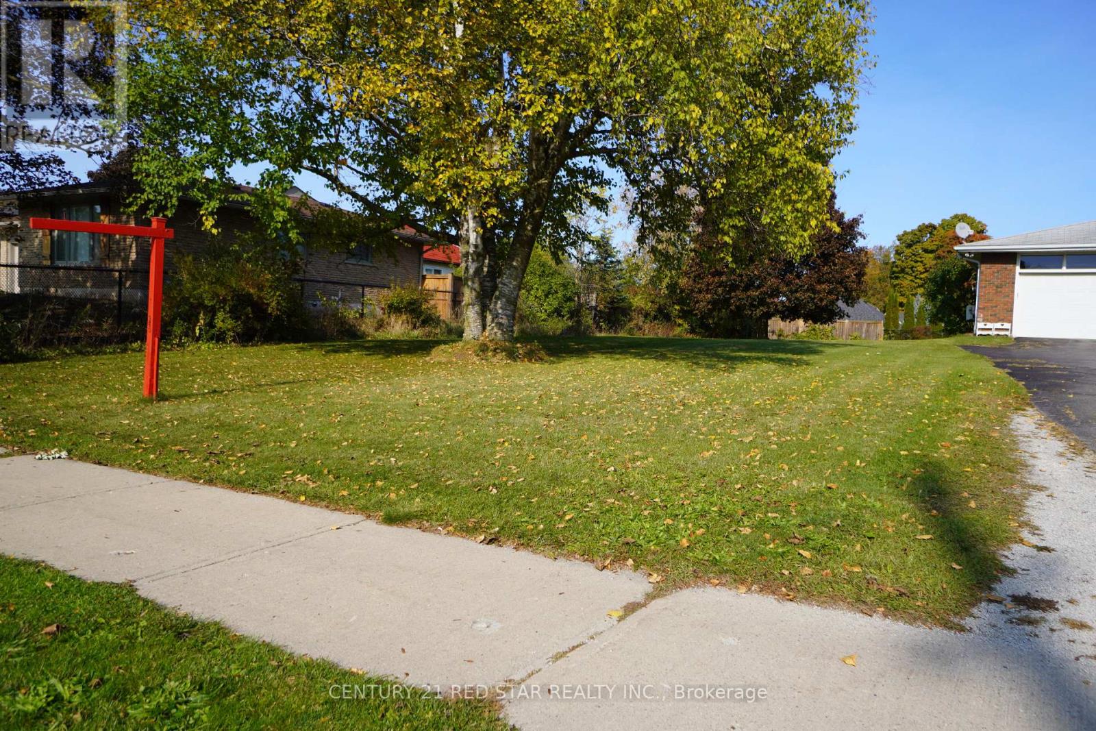 157 Churchill Road S, Halton Hills, Ontario  L7J 2H9 - Photo 3 - W13022180
