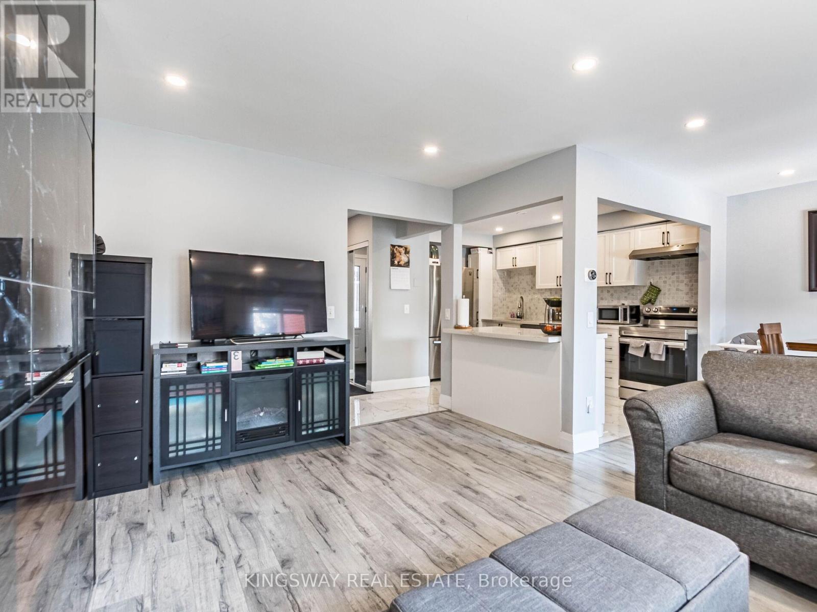 2442 Stefi Trail, Oakville, Ontario  L6H 5Y4 - Photo 11 - W13022226