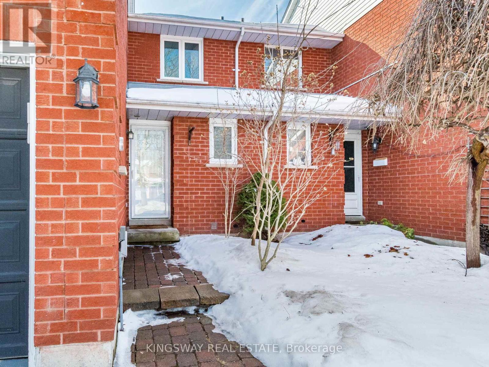 2442 Stefi Trail, Oakville, Ontario  L6H 5Y4 - Photo 3 - W13022226