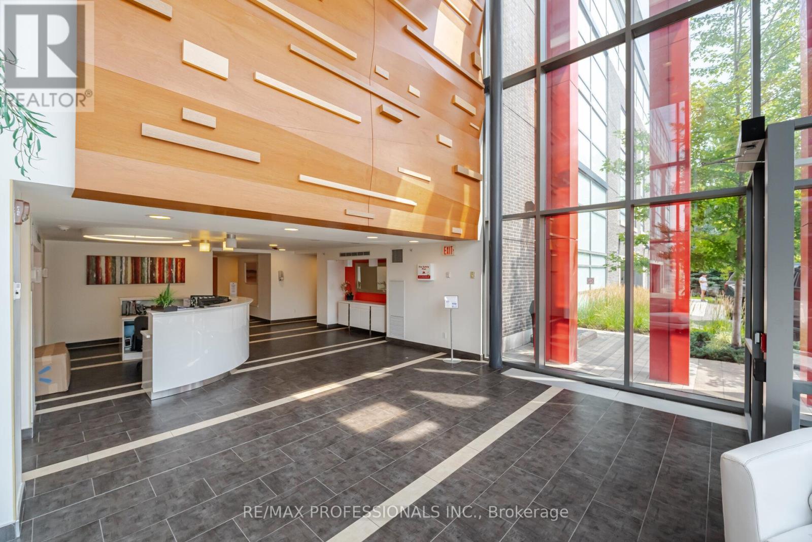 922 - 15 James Finlay Way, Toronto, Ontario  M3M 0B3 - Photo 4 - W13022256