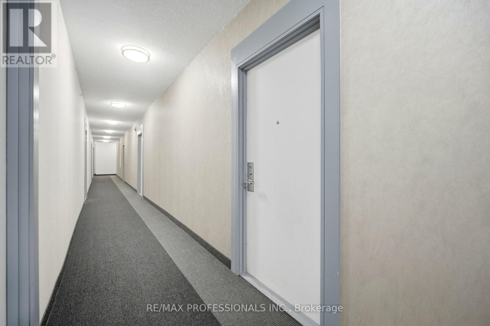 922 - 15 James Finlay Way, Toronto, Ontario  M3M 0B3 - Photo 5 - W13022256