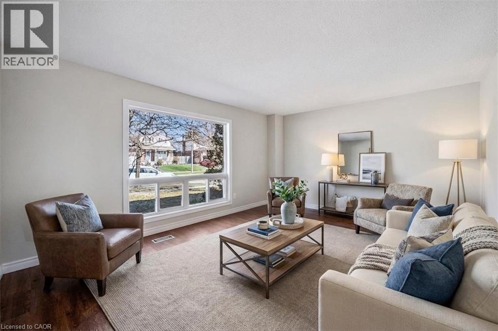 252 The Country Way, Kitchener, Ontario  N2E 2P9 - Photo 4 - 40807574