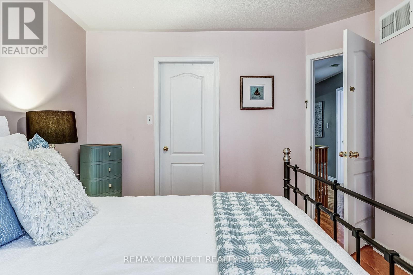 15 Brownridge Place, Whitby, Ontario  L1P 1W3 - Photo 27 - E12878842