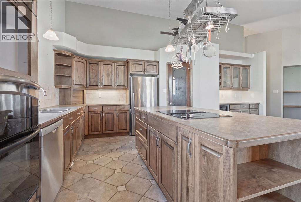 50 Thyrza Burkitt Place N, Lethbridge, Alberta  T1H 5M5 - Photo 9 - A2301459