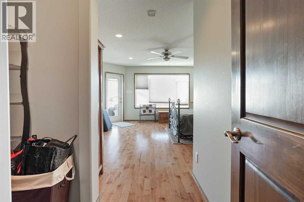 50 Thyrza Burkitt Place N, Lethbridge, Alberta  T1H 5M5 - Photo 17 - A2301459