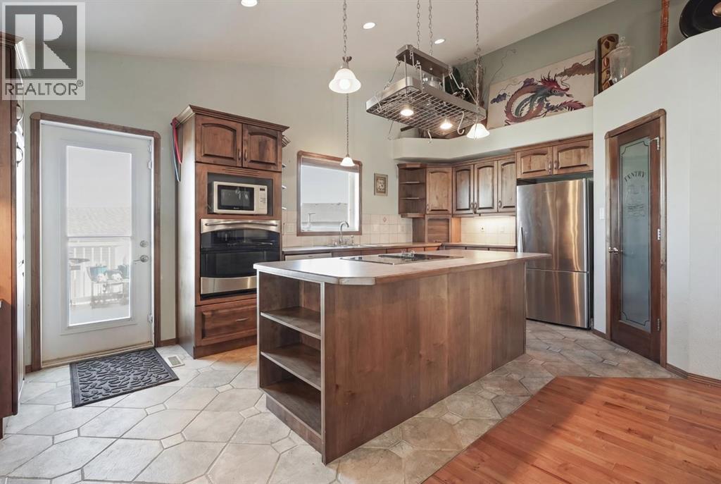 50 Thyrza Burkitt Place N, Lethbridge, Alberta  T1H 5M5 - Photo 8 - A2301459