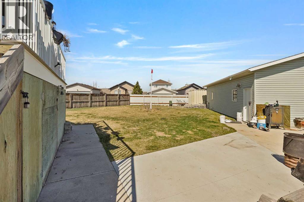50 Thyrza Burkitt Place N, Lethbridge, Alberta  T1H 5M5 - Photo 39 - A2301459