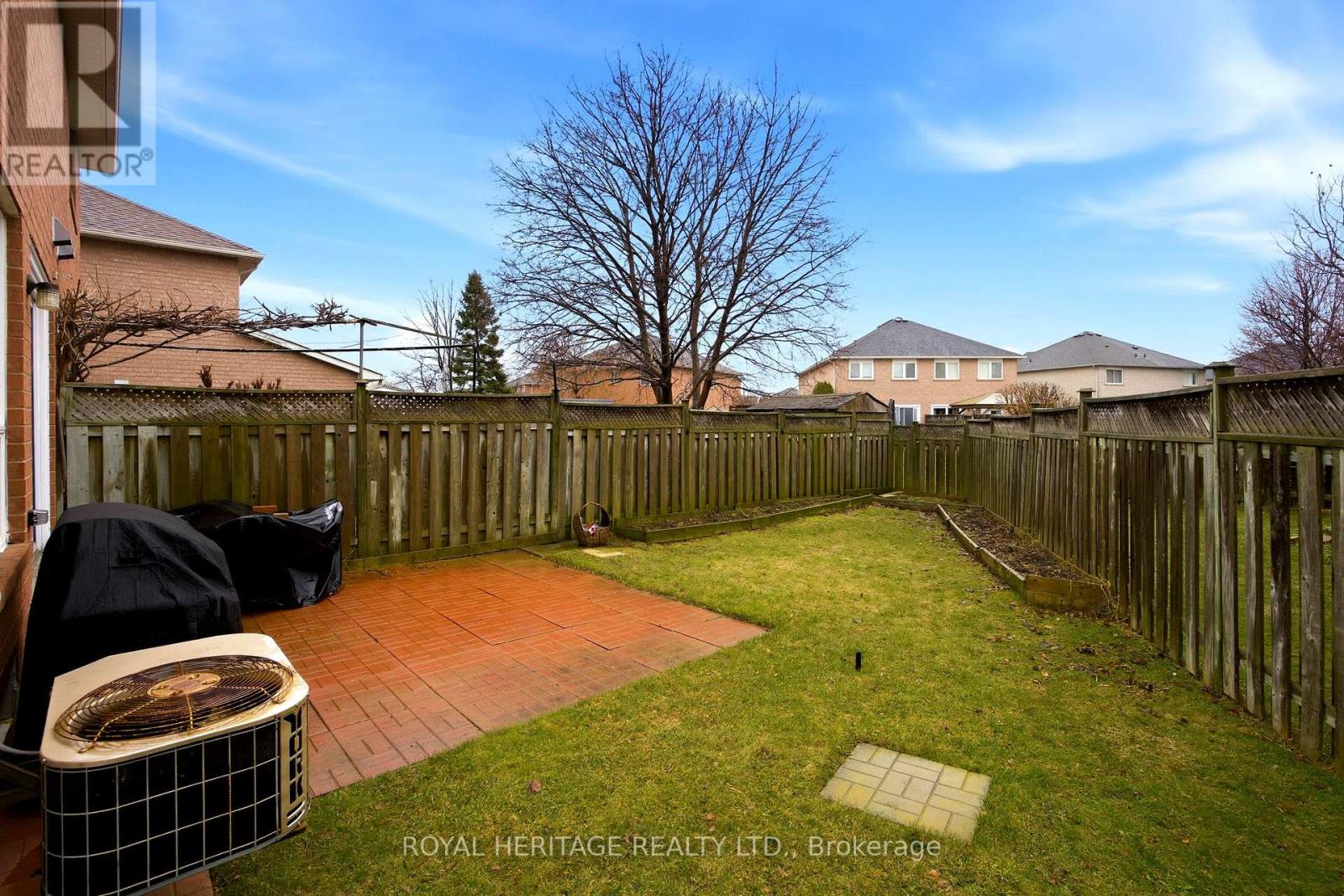 1251 Quest Circle, Mississauga, Ontario  L5N 8B6 - Photo 25 - W12878988