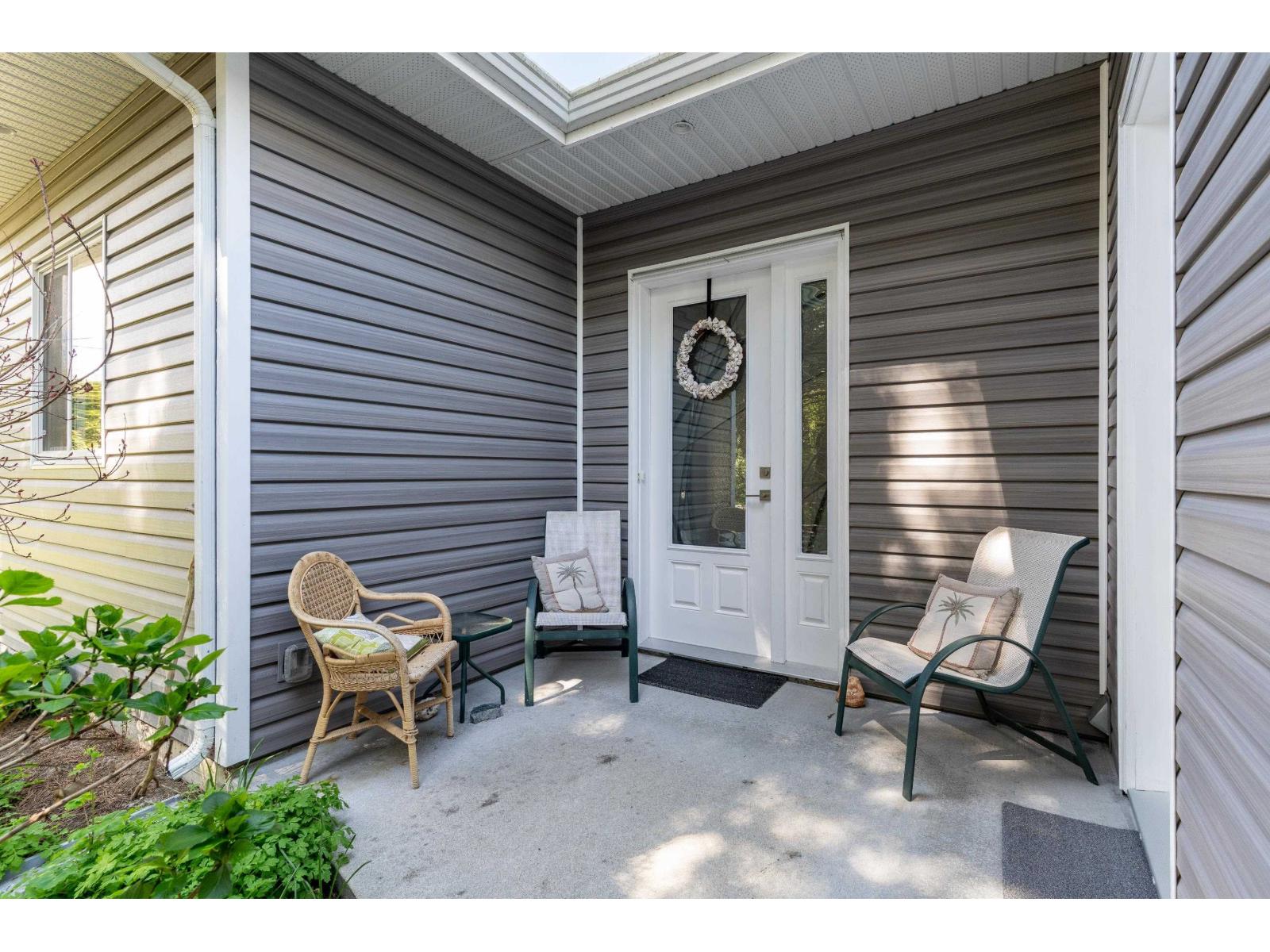 17123 0 Avenue, Surrey, British Columbia  V3Z 9P2 - Photo 5 - R2991369