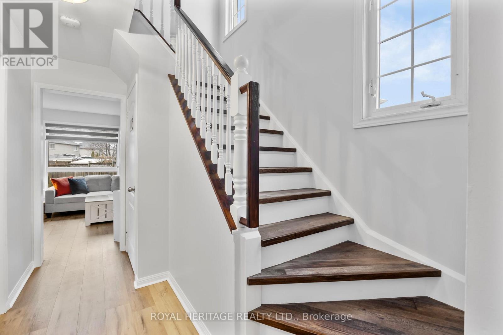 1251 Quest Circle, Mississauga, Ontario  L5N 8B6 - Photo 8 - W12878988