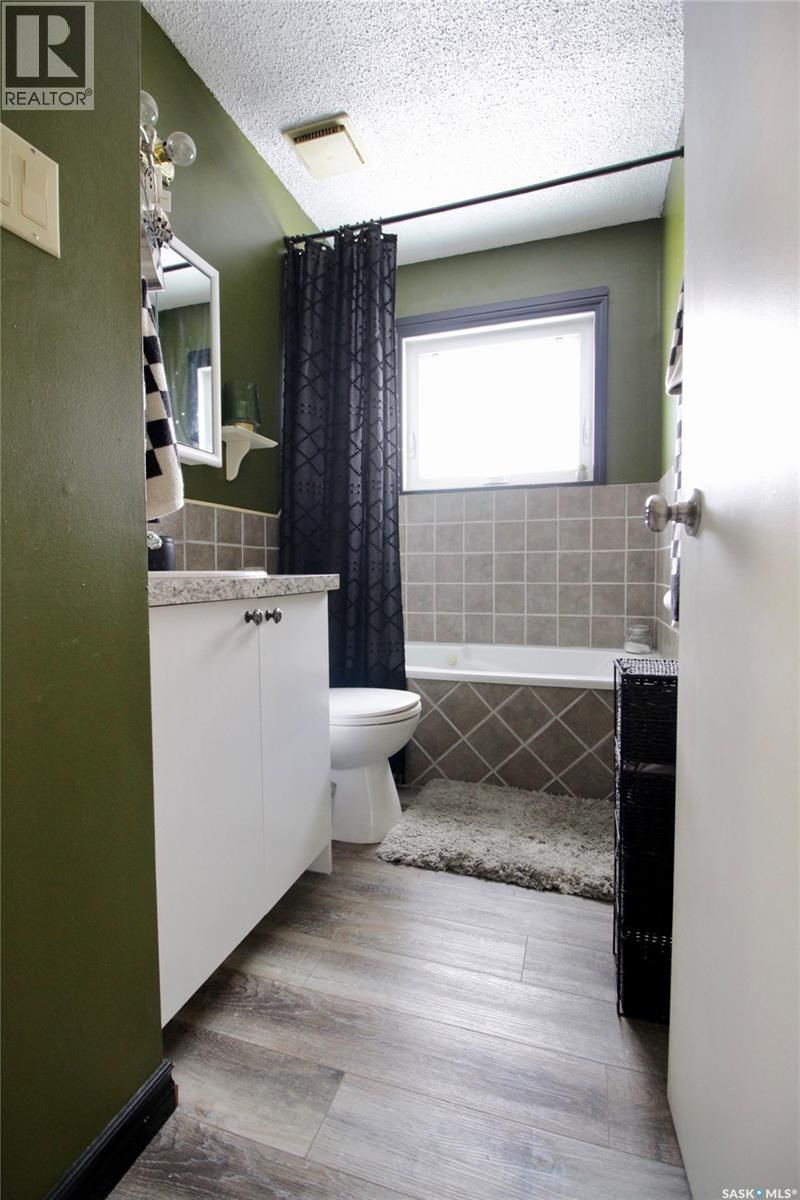 1110 Robin Avenue, Rocanville, Saskatchewan  S0A 3L0 - Photo 8 - SK033325