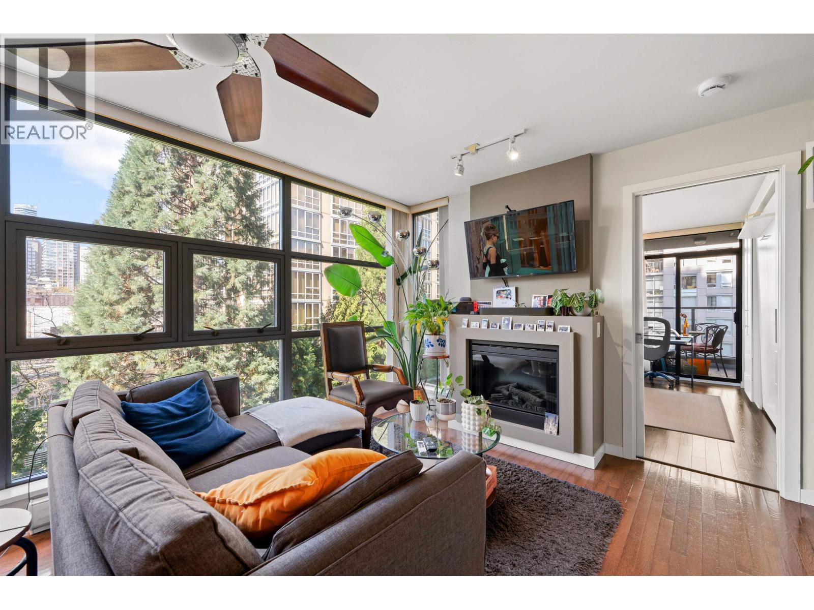 601 989 Beatty Street, Vancouver, British Columbia  V6Z 3C2 - Photo 3 - R3107385