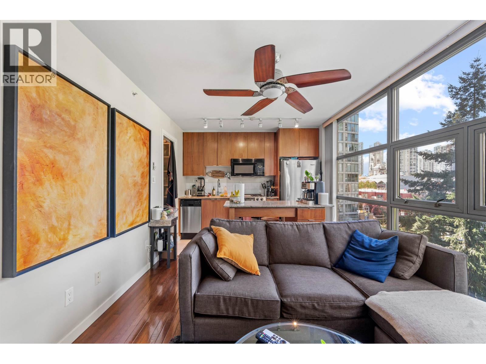 601 989 Beatty Street, Vancouver, British Columbia  V6Z 3C2 - Photo 4 - R3107385