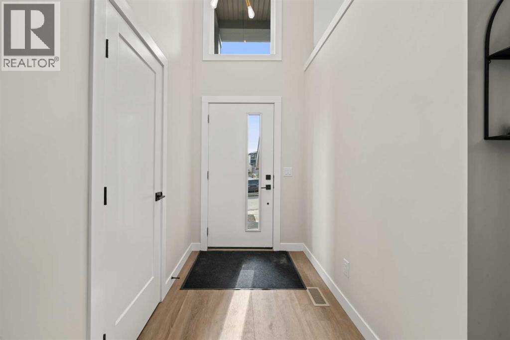 229 Precedence View, Cochrane, Alberta  T4C 2W8 - Photo 2 - A2300825