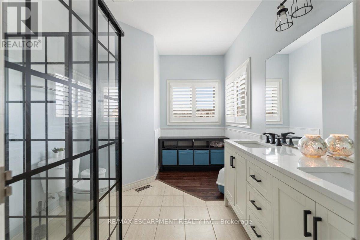 66 Magnificent Way, Hamilton, Ontario  L0R 1C0 - Photo 22 - X13022166