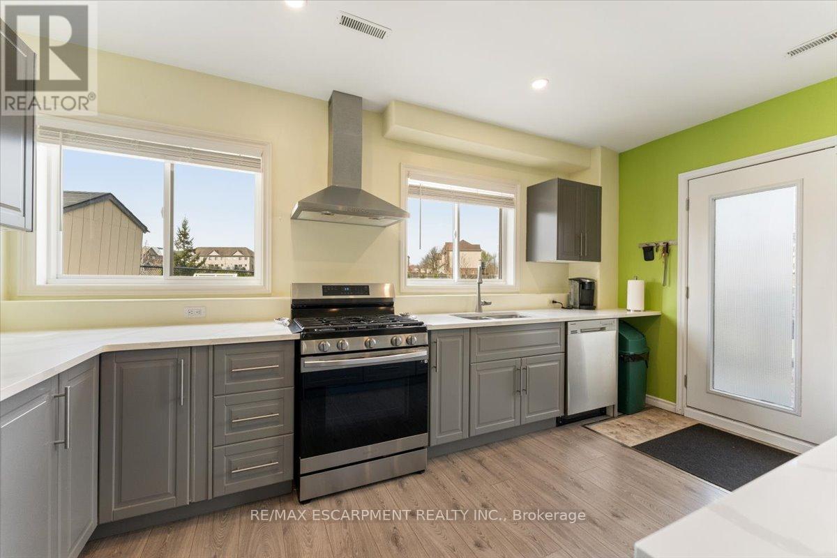 66 Magnificent Way, Hamilton, Ontario  L0R 1C0 - Photo 28 - X13022166