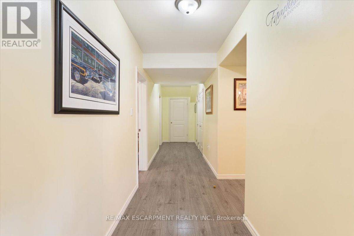 66 Magnificent Way, Hamilton, Ontario  L0R 1C0 - Photo 35 - X13022166