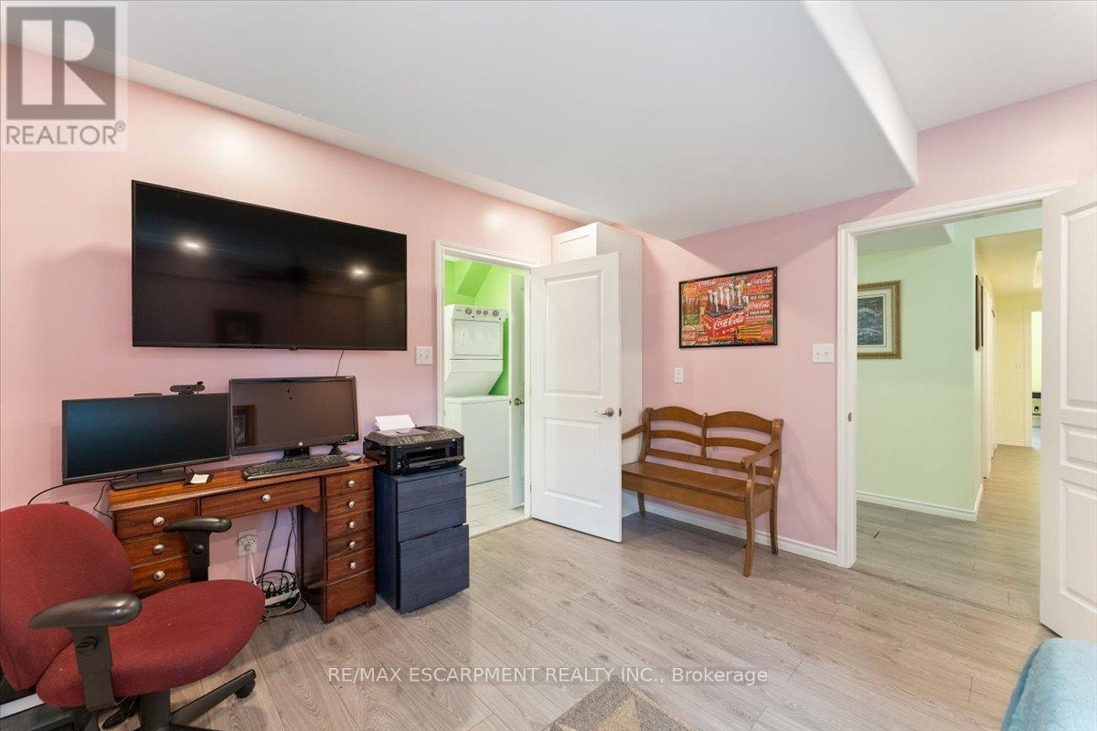 66 Magnificent Way, Hamilton, Ontario  L0R 1C0 - Photo 37 - X13022166