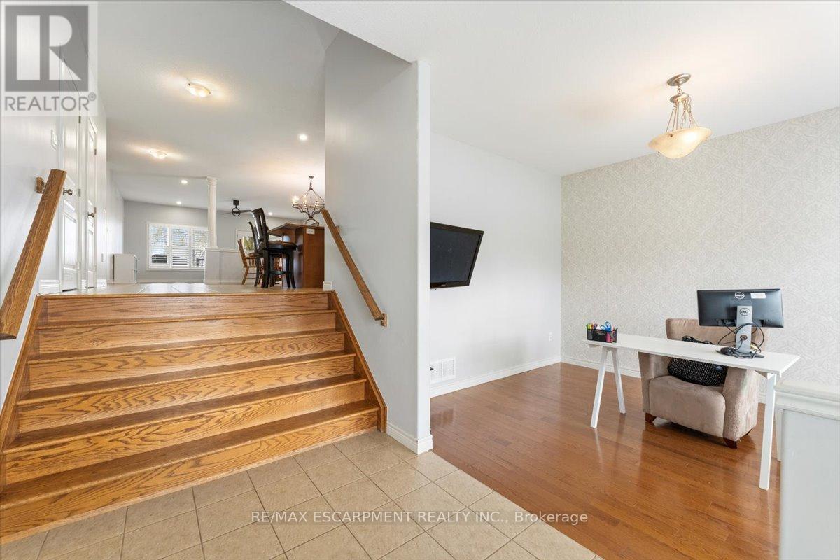 66 Magnificent Way, Hamilton, Ontario  L0R 1C0 - Photo 5 - X13022166