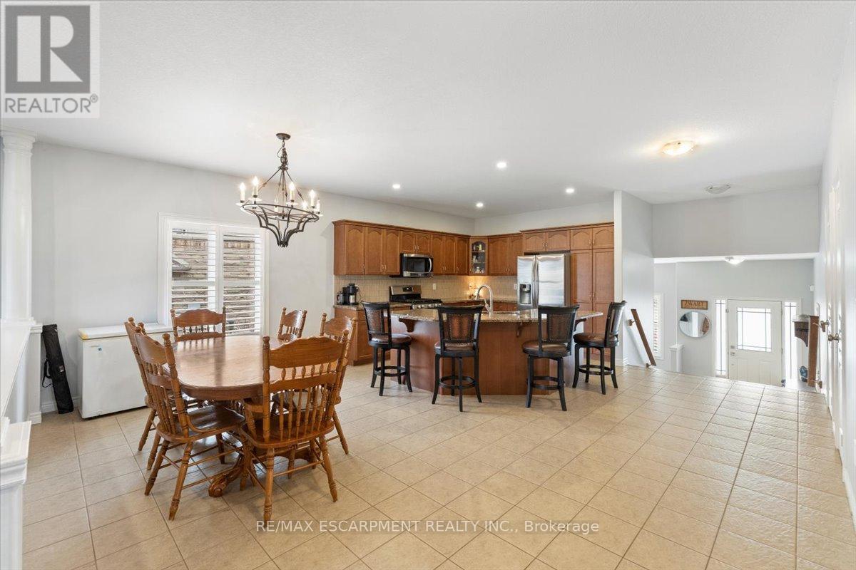 66 Magnificent Way, Hamilton, Ontario  L0R 1C0 - Photo 8 - X13022166