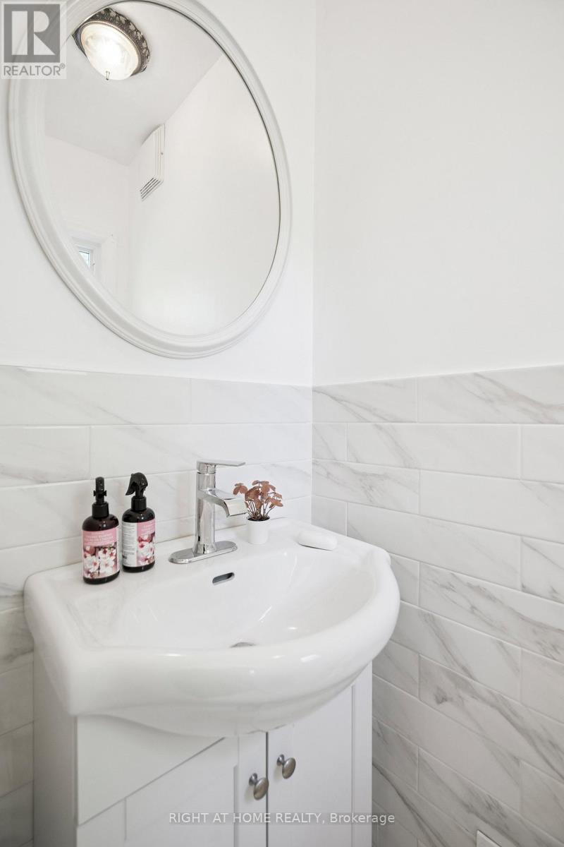 105 Glenridge Avenue, St. Catharines, Ontario  L2R 4X5 - Photo 37 - X13022192