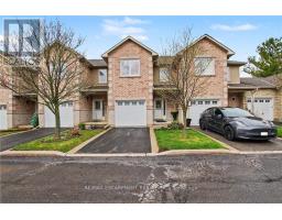 44 - 81 VALRIDGE DRIVE, Hamilton, Ontario