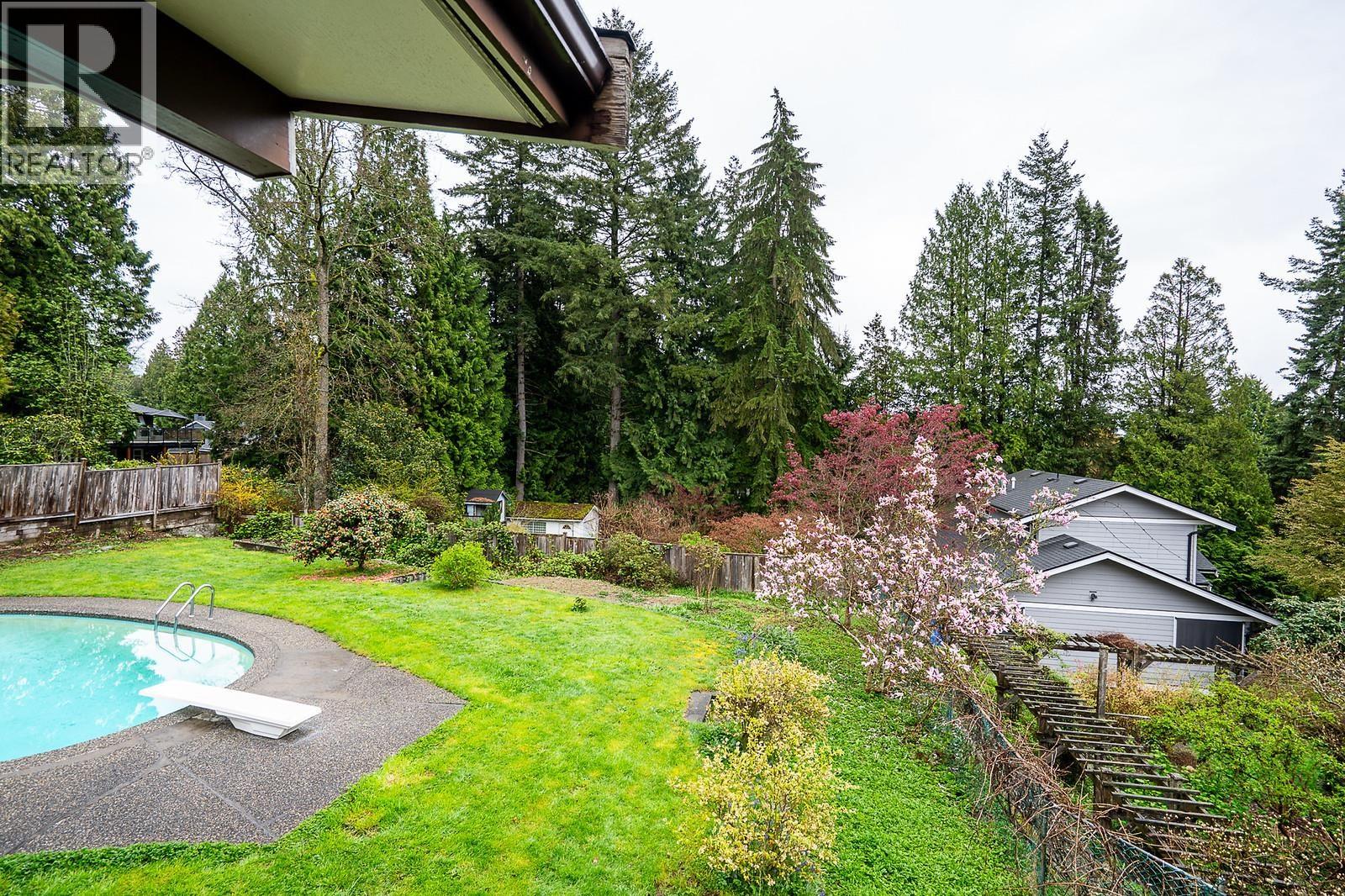 1440 Mountain Highway, North Vancouver, British Columbia  V7J 2M3 - Photo 10 - R3113463