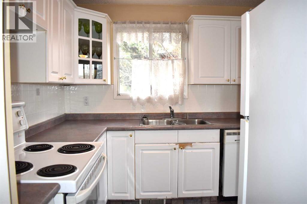 6348 Bowmont Crescent NW, Calgary, Alberta  T3B 2H4 - Photo 19 - A2301029