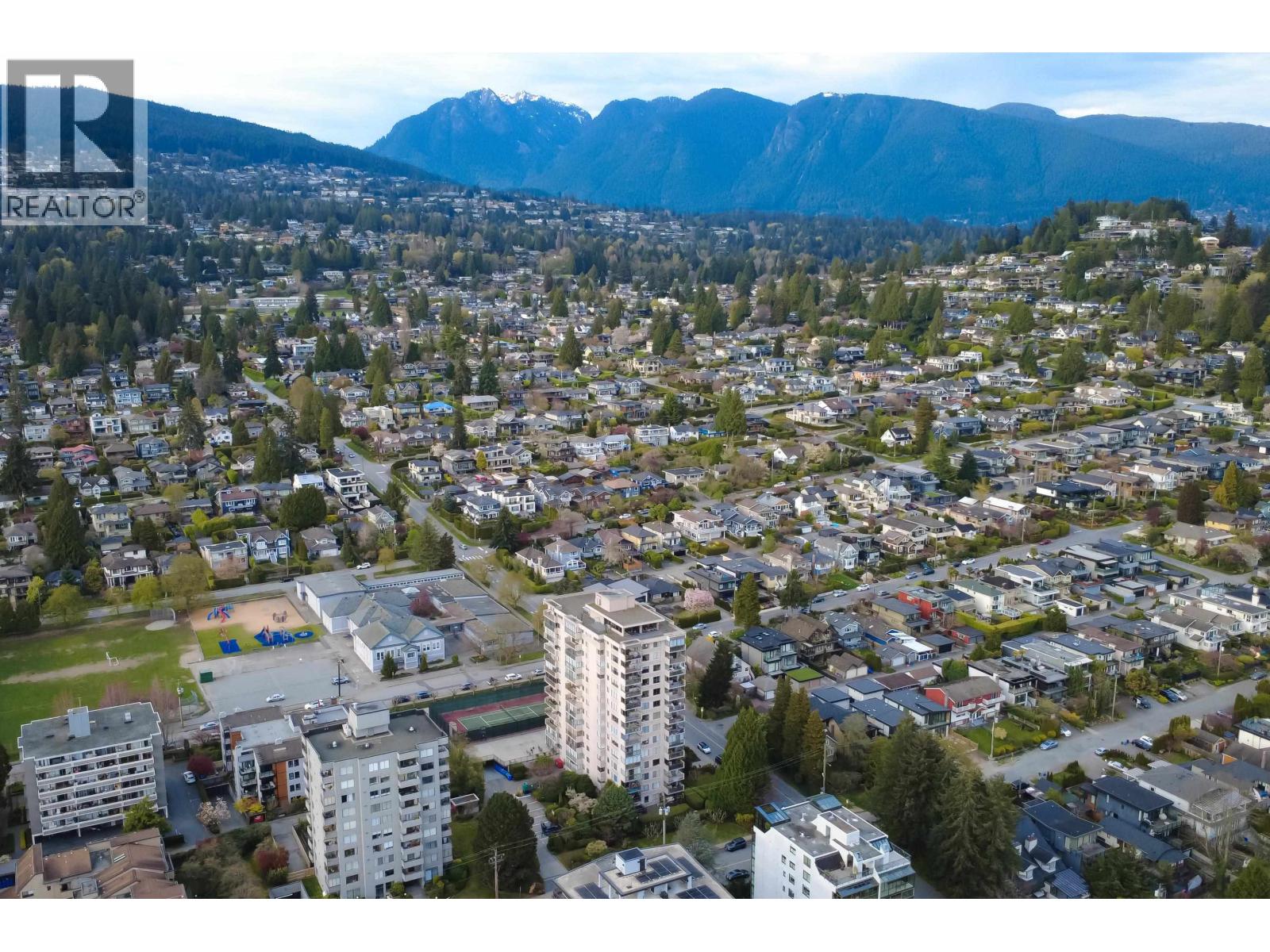 1101 555 13 Street, West Vancouver, British Columbia  V7T 2N8 - Photo 11 - R3110414